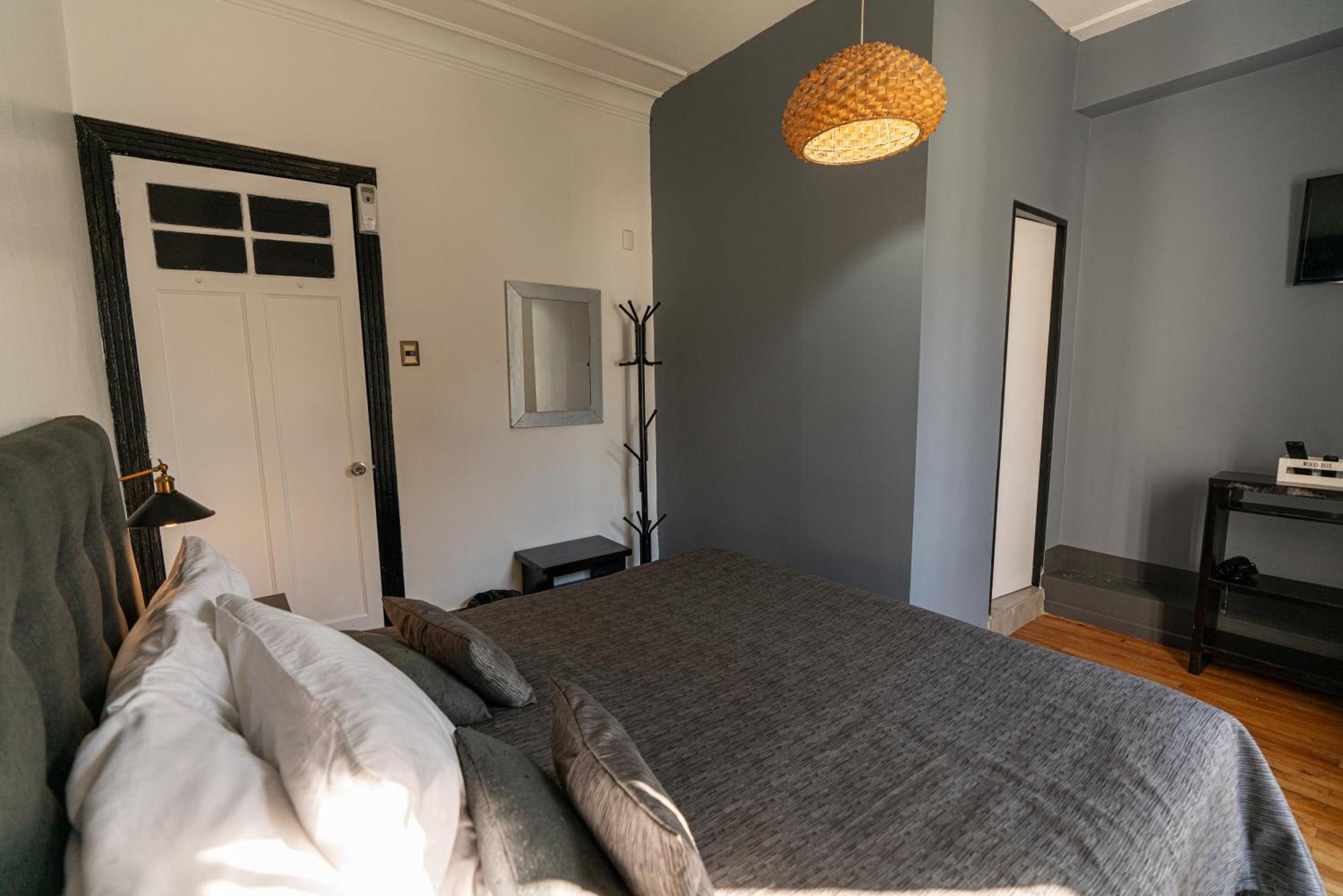 De Blasis Budget Rooms Santiago de Chile